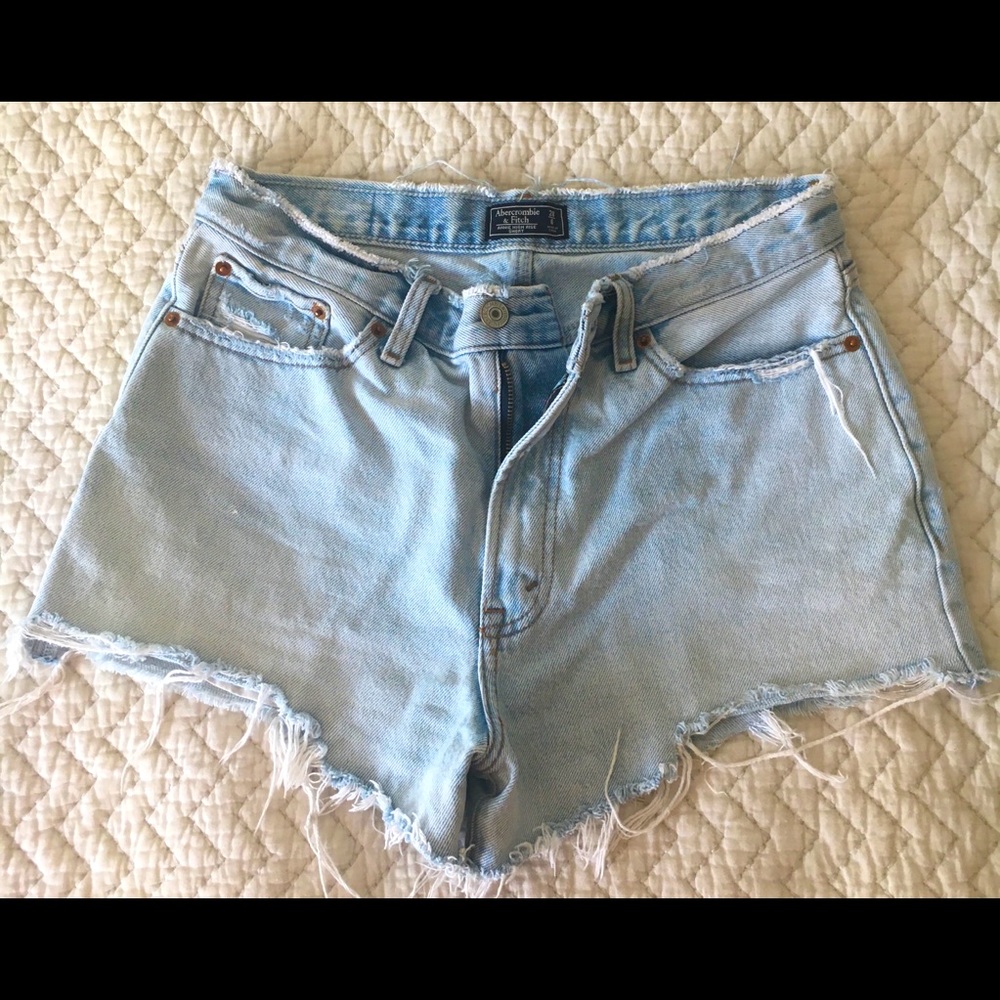 A&F Annie High Rise Short